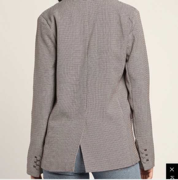 Lulu's Classic Gray Blazer - Picture 4 of 7